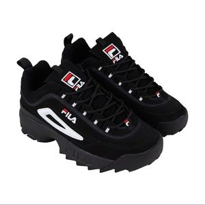 Fila Disruptor 2 Sneakers- men’s 6, women’s 7.5